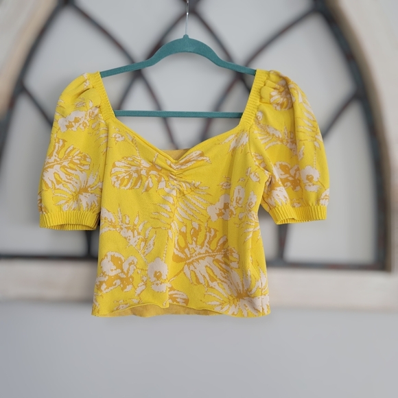 FLYING TOMATO, GOOD AND GONE JACQUARD Crop Sweater top, Yellow & Ivory, Sz M - Picture 5 of 5
